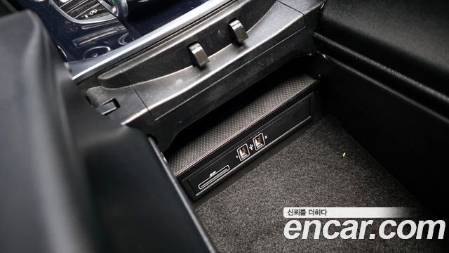 Mercedes-Benz C-Class C200 Avantgarde