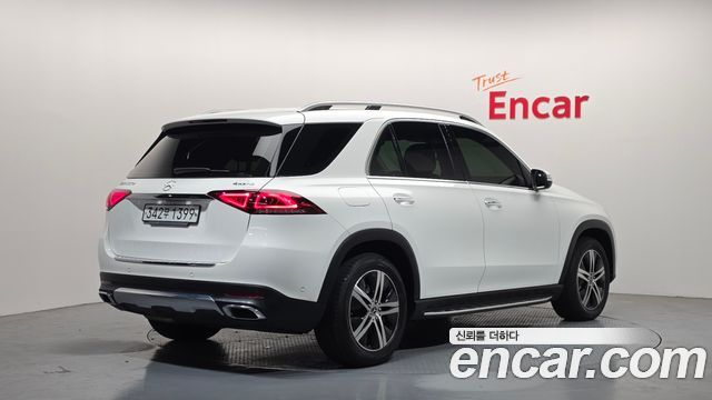 Mercedes-Benz GLE-Class GLE300d 4MATIC