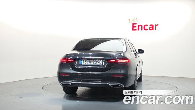 Mercedes-Benz E-Class E300e 4MATIC Exclusive