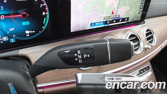 Mercedes-Benz E-Class E300e 4MATIC Exclusive