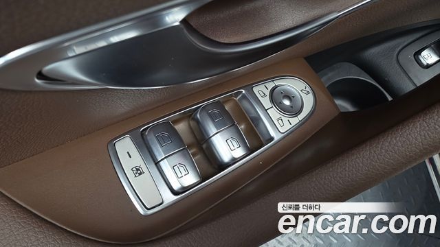 Mercedes-Benz E-Class E300e 4MATIC Exclusive