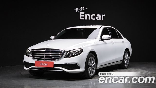 Mercedes-Benz E-Class E300 4MATIC Exclusive