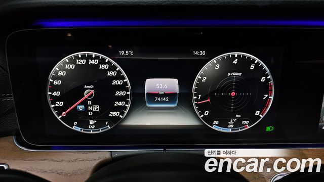 Mercedes-Benz E-Class E300 4MATIC Exclusive