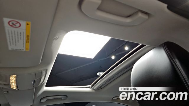 Mercedes-Benz E-Class E300 4MATIC Exclusive