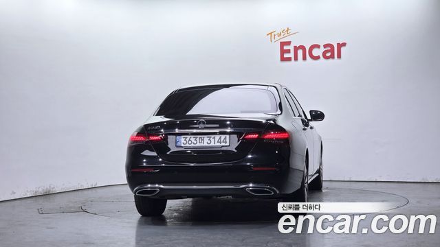 Mercedes-Benz E-Class E250 Avantgarde
