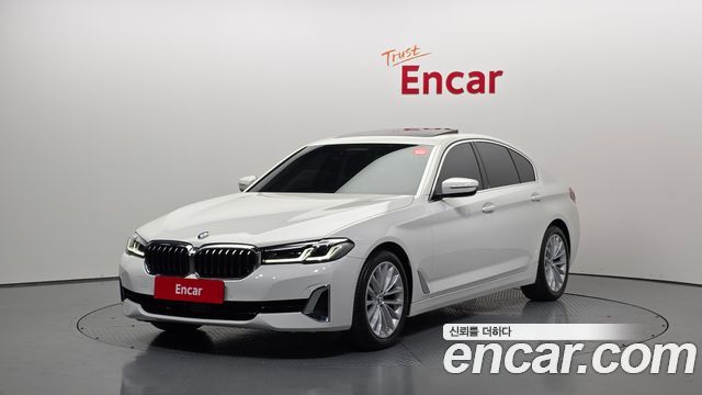 BMW 5-Series 520i Luxury