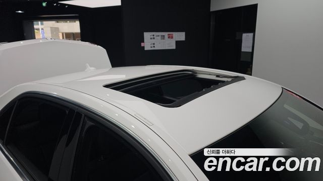 Mercedes-Benz E-Class E220 Bluetec Avantgarde