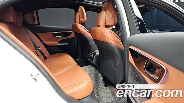 Mercedes-Benz C-Class C200 Avantgarde