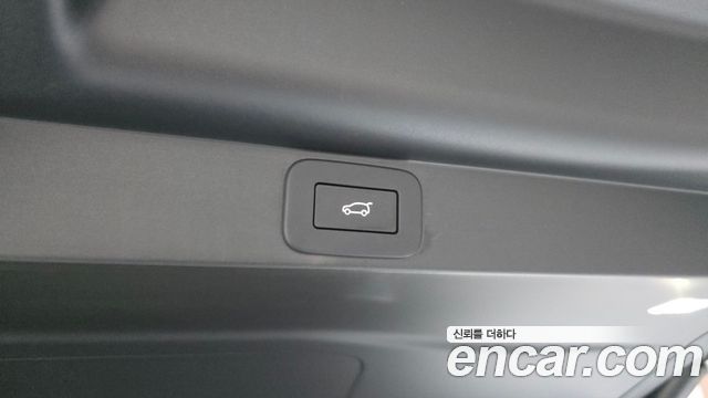 Land Rover Range Rover P615 SV LWB