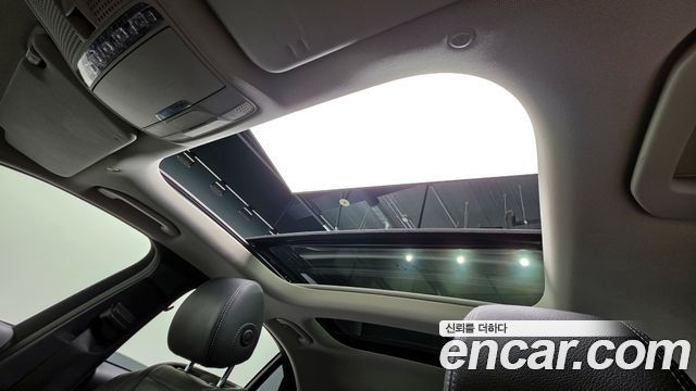 Mercedes-Benz E-Class E300 4MATIC Avnatgarde