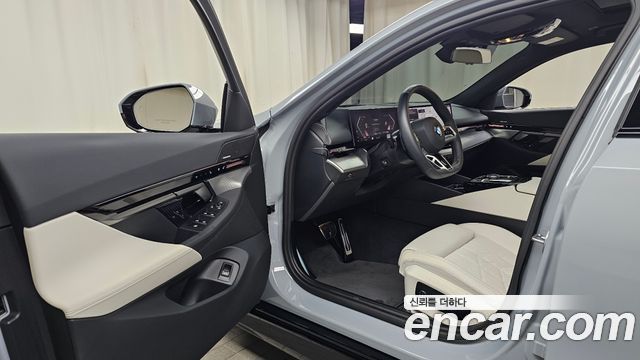 BMW 5-Series 520i M Sport