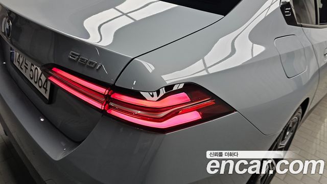 BMW 5-Series 520i M Sport