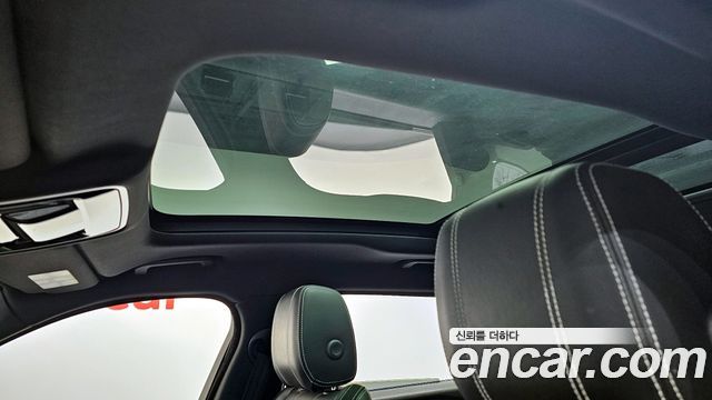 Land Rover Range Rover Velar 2.0 D240 R-Dynamic SE