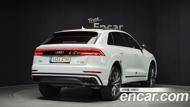 Audi Q8 55 TFSI Quattro Premium