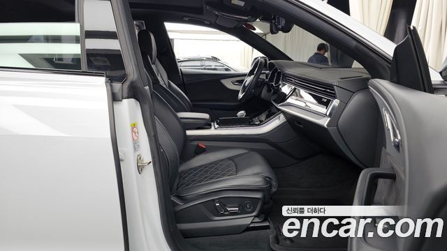 Audi Q8 55 TFSI Quattro Premium