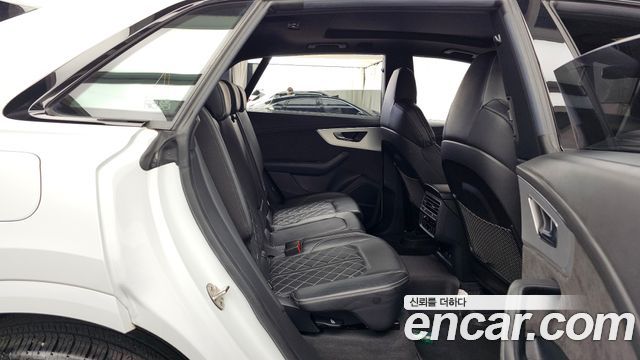 Audi Q8 55 TFSI Quattro Premium