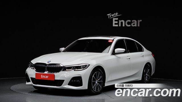 BMW 3-Series 320i