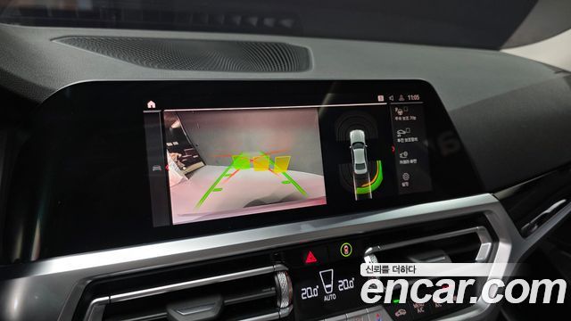 BMW 3-Series 320i