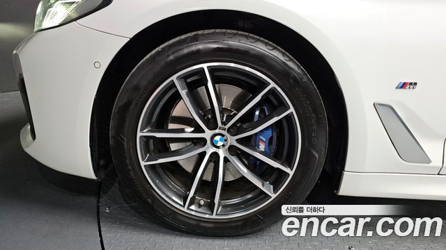 BMW 5-Series 523d M Sport