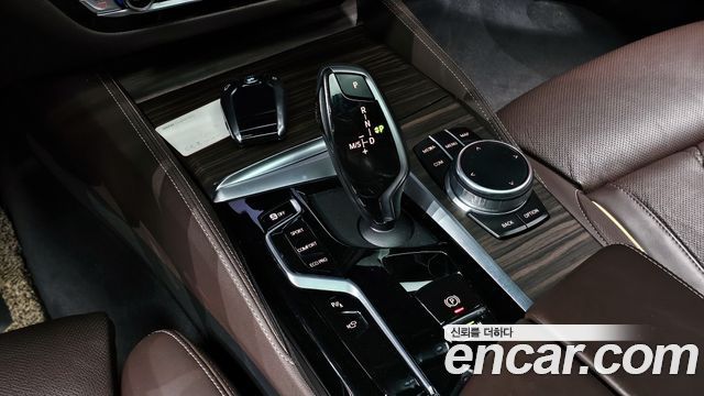 BMW 5-Series 523d M Sport