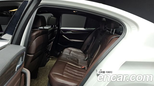 BMW 5-Series 523d M Sport