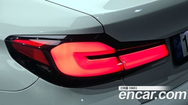 BMW 5-Series 523d M Sport