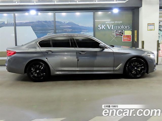 BMW 5-Series 530i M Sport Package Plus