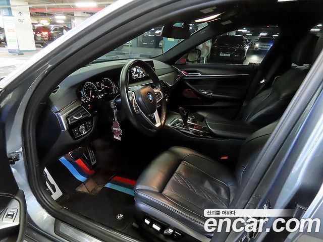 BMW 5-Series 530i M Sport Package Plus