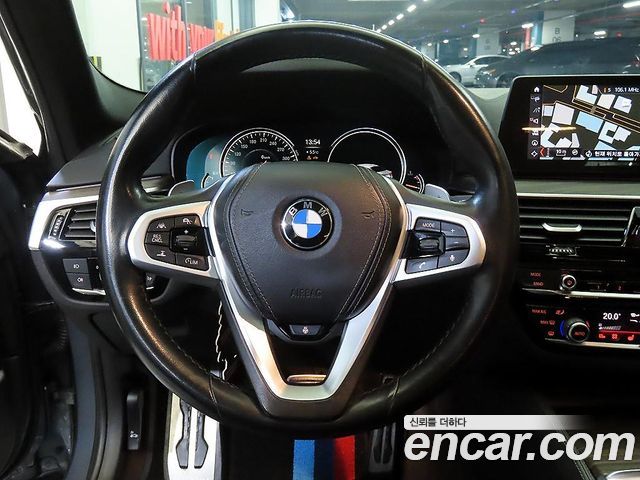 BMW 5-Series 530i M Sport Package Plus