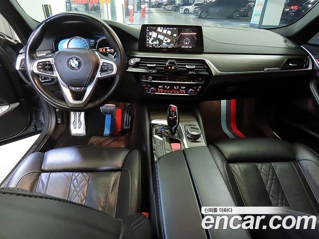 BMW 5-Series 530i M Sport Package Plus