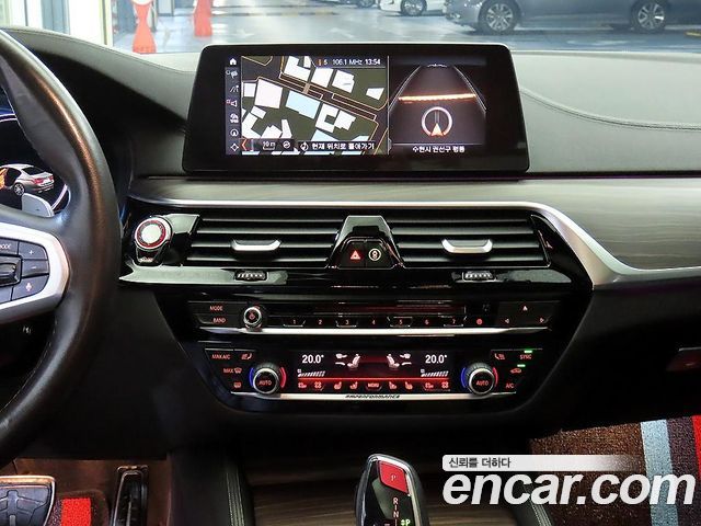 BMW 5-Series 530i M Sport Package Plus