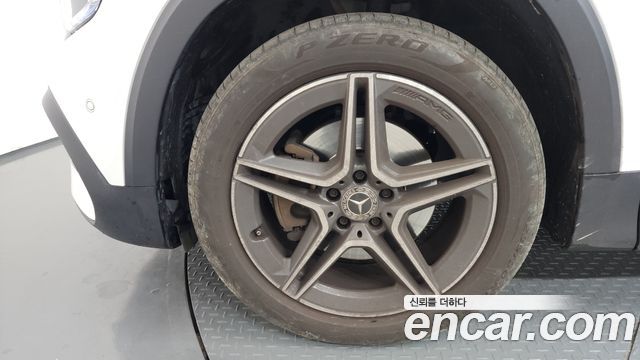 Mercedes-Benz GLB-Class GLB250 4MATIC