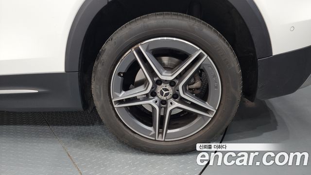Mercedes-Benz GLB-Class GLB250 4MATIC