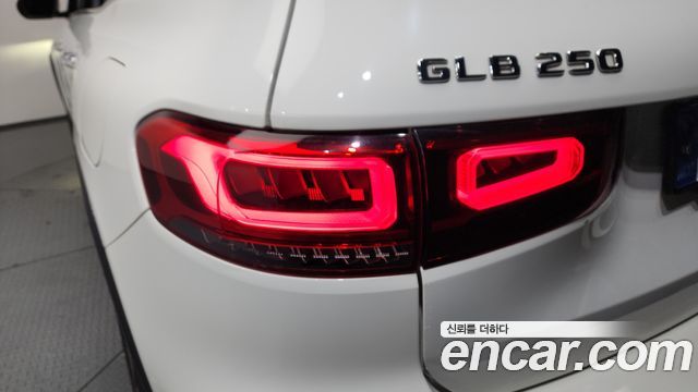 Mercedes-Benz GLB-Class GLB250 4MATIC