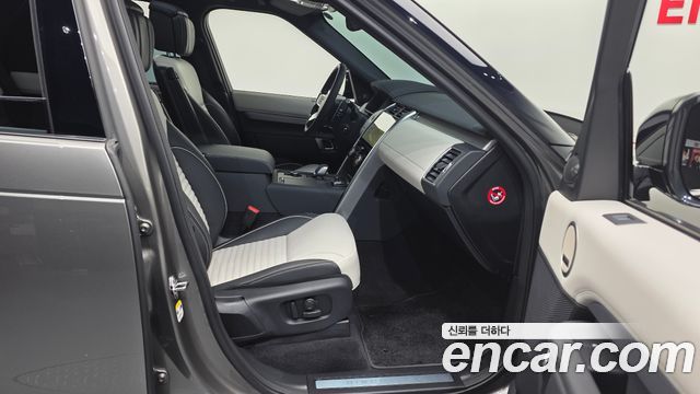 Land Rover Discovery P360 Dynamic HSE