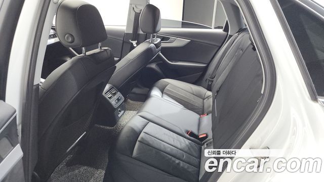 Audi A4 40 TFSI