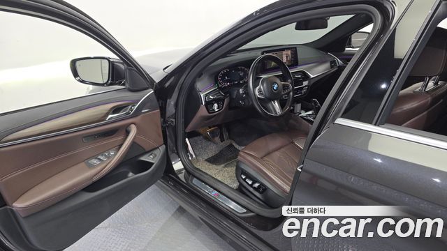 BMW 5-Series 523d M Sport