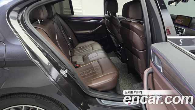 BMW 5-Series 523d M Sport