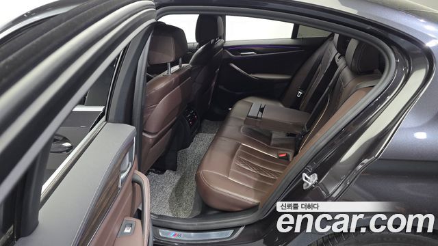 BMW 5-Series 523d M Sport