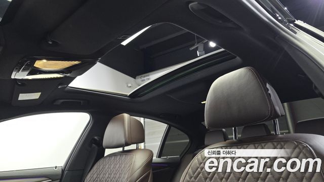 BMW 5-Series 523d M Sport