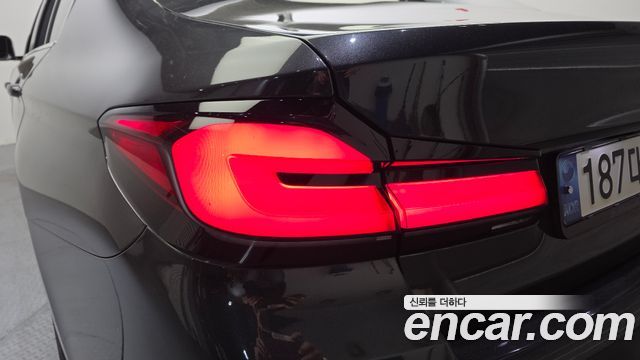 BMW 5-Series 523d M Sport