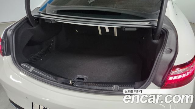 Mercedes-Benz E-Class E450 4MATIC Coupe