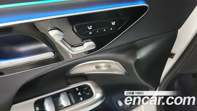 Mercedes-Benz E-Class E300 4MATIC Exclusive
