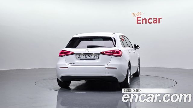 Mercedes-Benz A-Class A220 Hatchback
