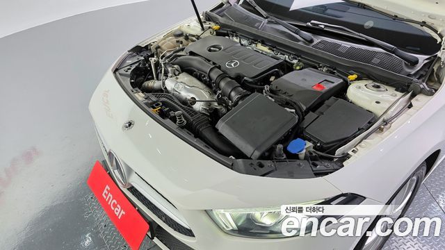 Mercedes-Benz A-Class A220 Hatchback