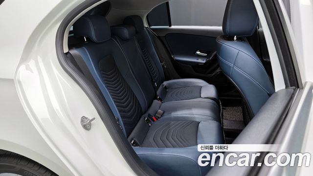 Mercedes-Benz A-Class A220 Hatchback