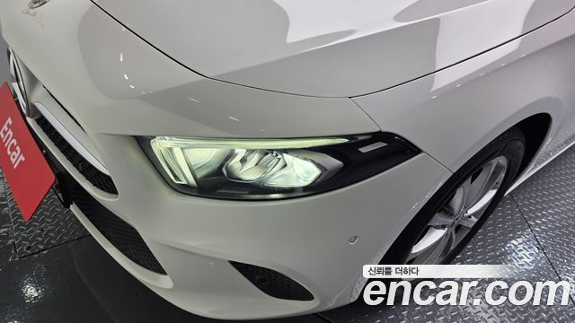Mercedes-Benz A-Class A220 Hatchback