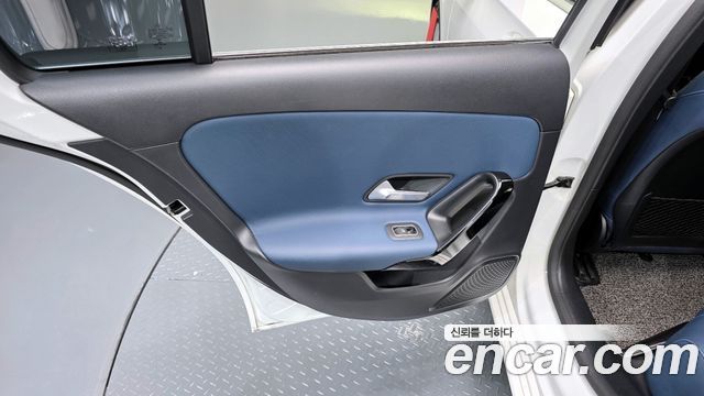 Mercedes-Benz A-Class A220 Hatchback