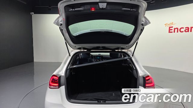Mercedes-Benz A-Class A220 Hatchback
