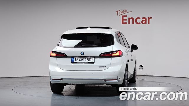 BMW 2-Series 220i Luxury